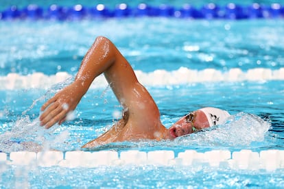 El nadador francés Leon Marchand, durante una sesión de entrenamiento de natación previa a los Juegos Olímpicos de París 2024.