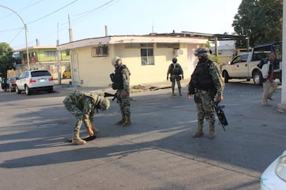 Soldados de la Marina, en la búsqueda de Zambada en Culiacán.