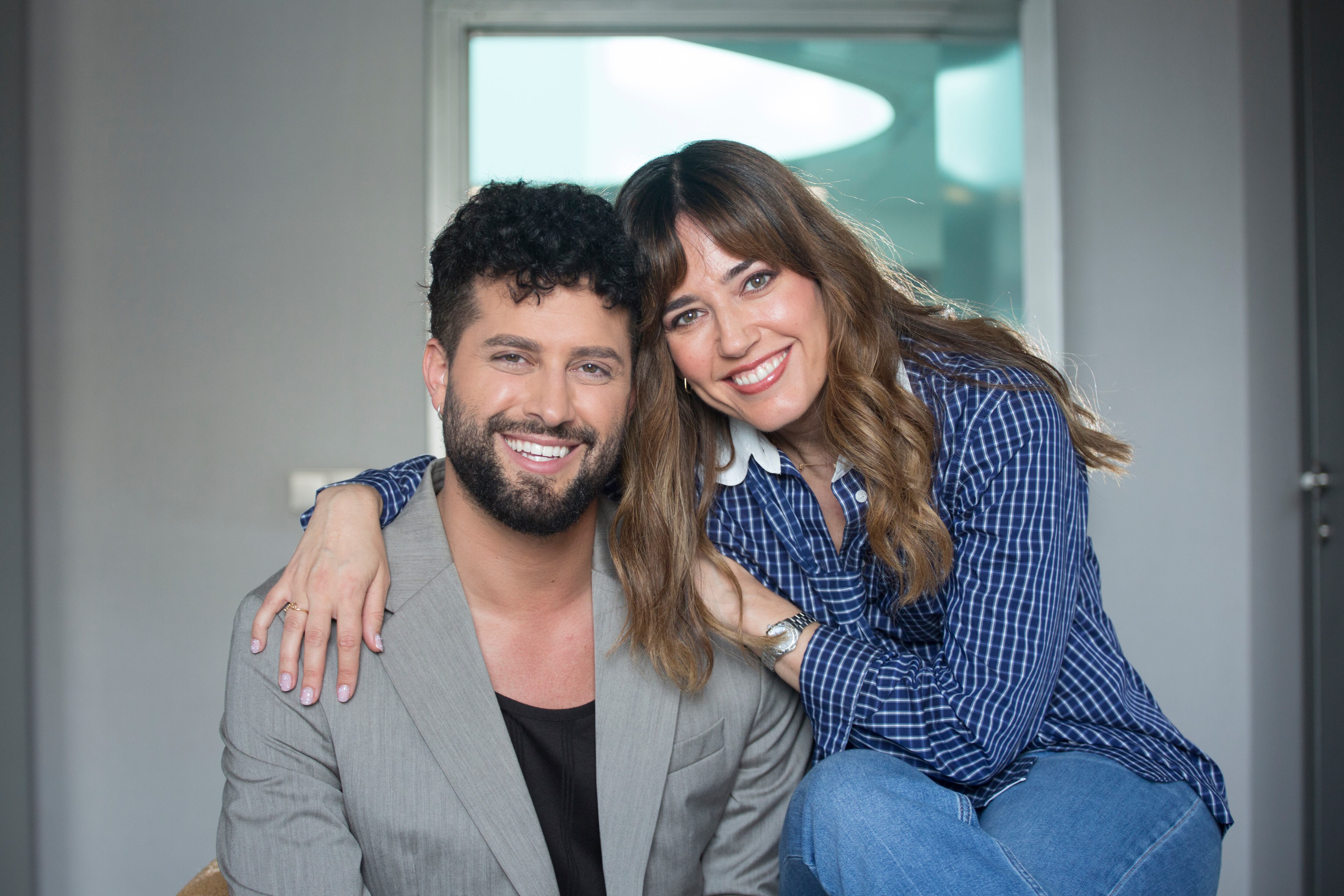 Los periodistas Javi Hoyos y Núria Marín, el 18 de mayo en Madrid. 