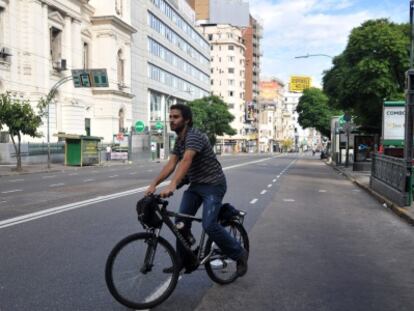 Calles vac&iacute;as con el paro en Argentina.