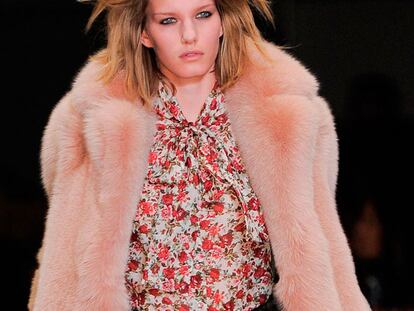 La mujer más juvenil (y ‘grunge’) de Saint Laurent