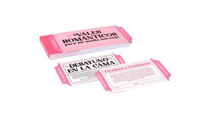 Regalos San Valentín sobre fondo blanco