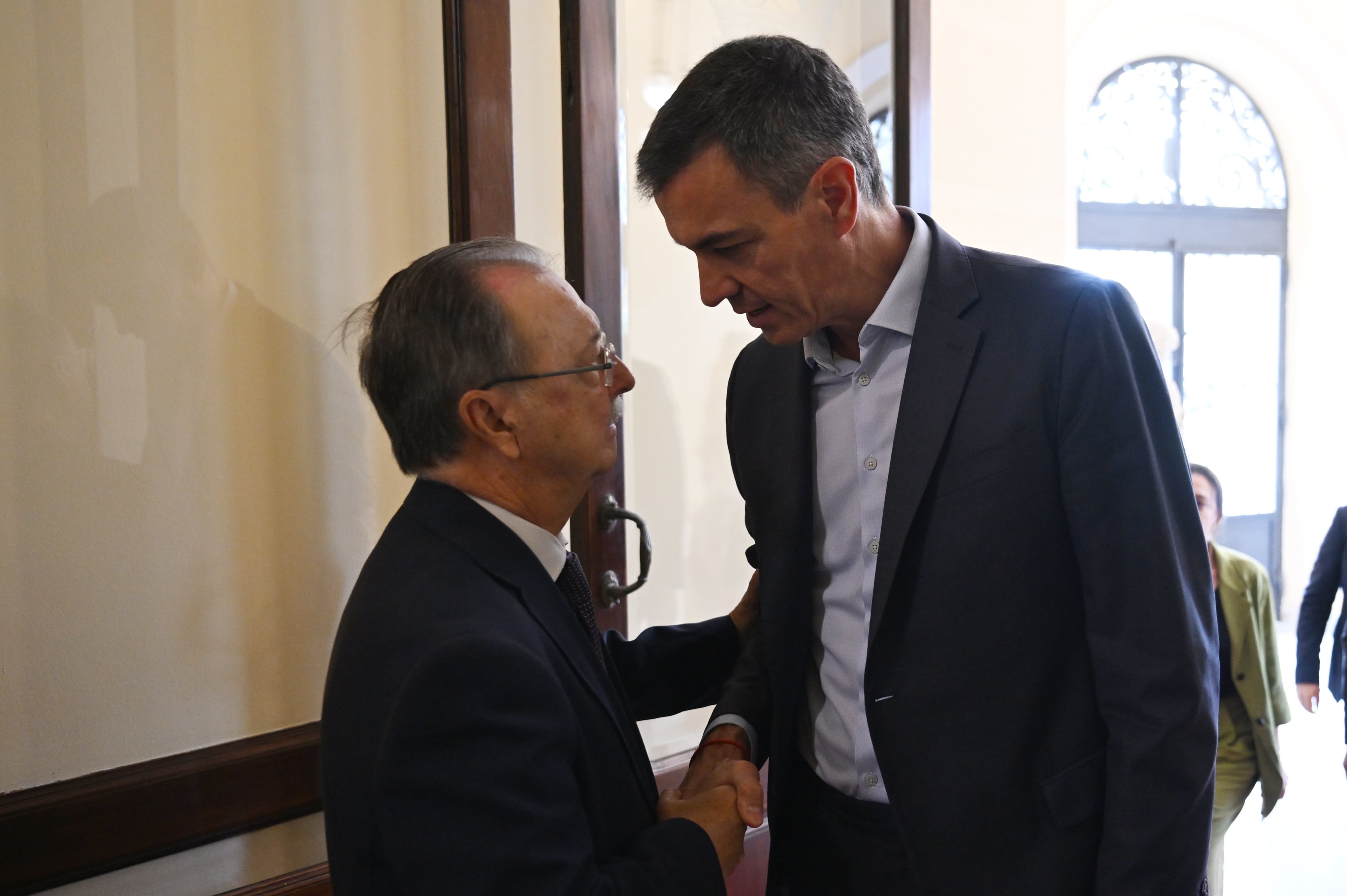 El Gobierno admite que no vio venir la crisis de Ceuta: “Si hubiéramos tenido información, no habrían entrado 50.000 en 24 horas”