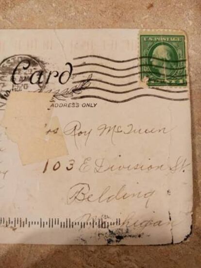 Tarjeta postal enviada en octubre de 1921 y recibida este año.