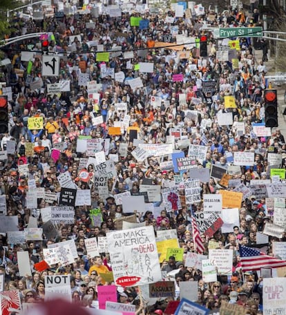 El departamento de policía de Atlanta calculó en cerca de 30.000 personas las que participaron en la manifestación.