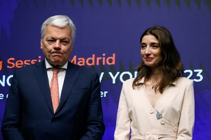 La ministra de Justicia, Pilar Llop, junto al comisario de Justicia de la UE, Didier Reynders, durante  la presentación del World Law Congress este lunes en Madrid.