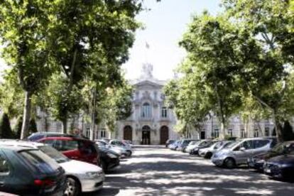 Fachada principal del Tribunal Supremo, en Madrid. EFE/Archivo