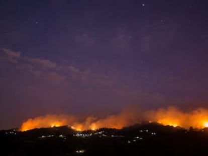 El fuego arrasa más de 10.000 hectáreas y afecta al Parque Natural de Tamadaba