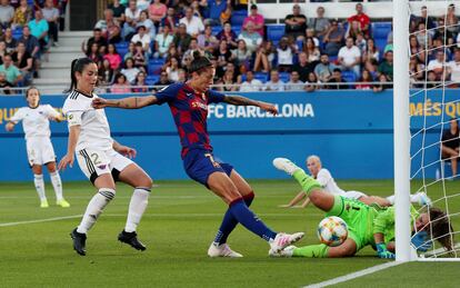 Jenifer Hermoso marca un gol contra el Tacón en un partido de esta temporada.