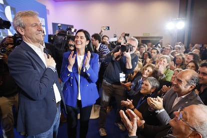 Alfonso Rueda celebraba su victoria en las elecciones gallegas, el domingo en Santiago.