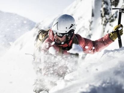 Twitter ayuda a coronar el Everest: el alpinista en la era digital