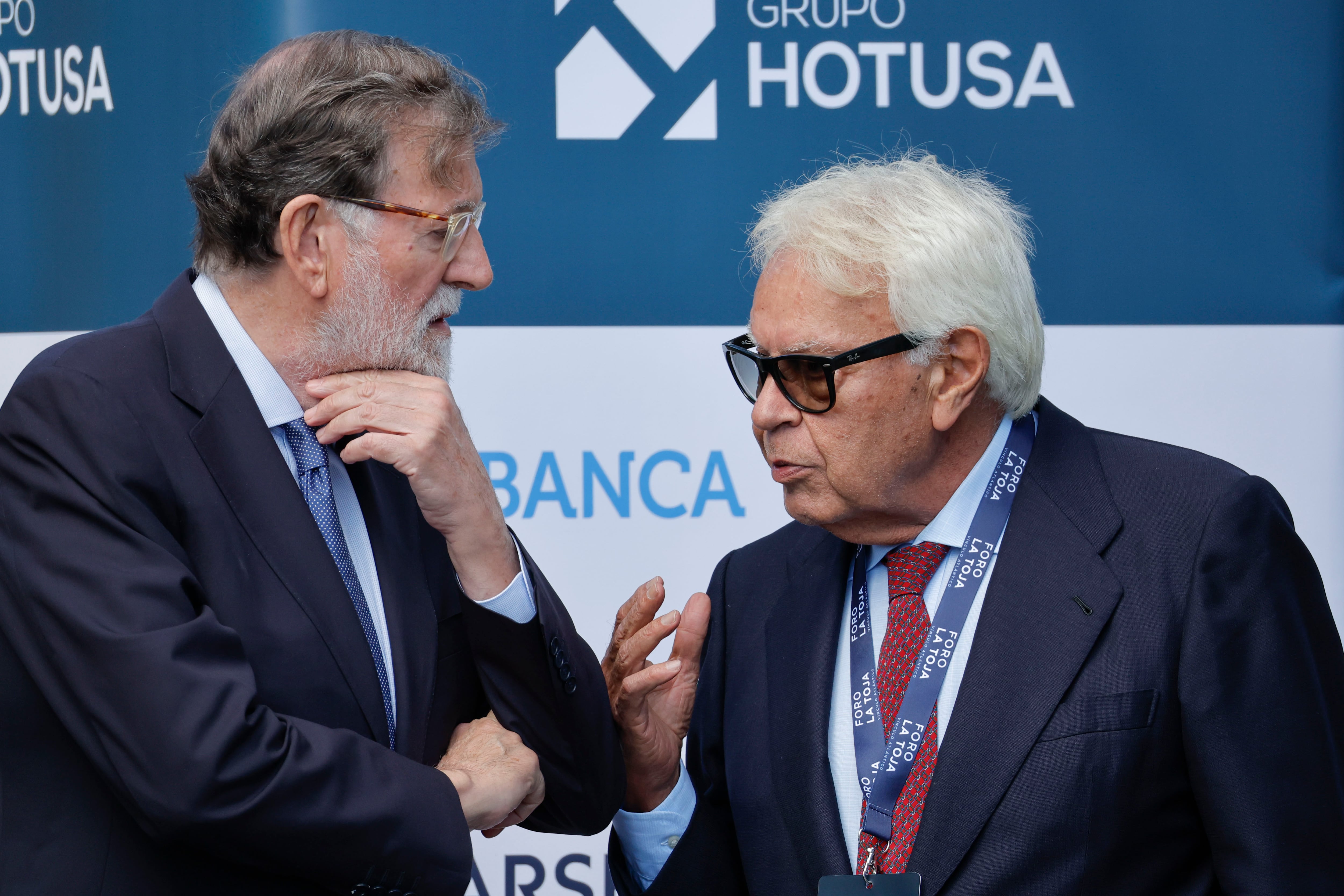 Rajoy y González piden elecciones ya y un pacto de Estado sobre la vivienda y la “invasión” de Ceuta