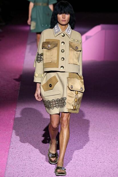 El uniforme militar de Marc Jacobs