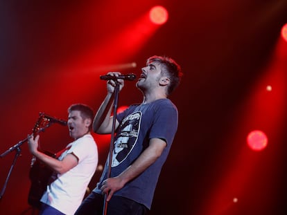 Los hermanos Muñoz, en el concierto del viernes por la noche de Estopa en el Wizink Center madrileño.