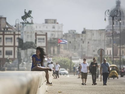 As ruas de Havana, dois dias após a morte do líder.