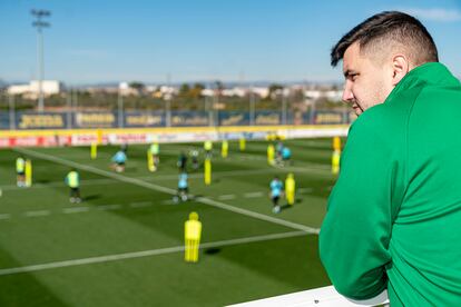 El delegado del Villarreal CF Xisco Nadal en las instalaciones del club castellonense.