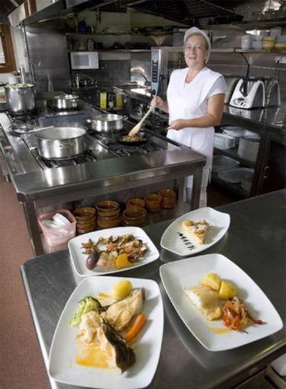 María Domínguez, la cocinera de O Novo Cabalo Furado, en Tui.