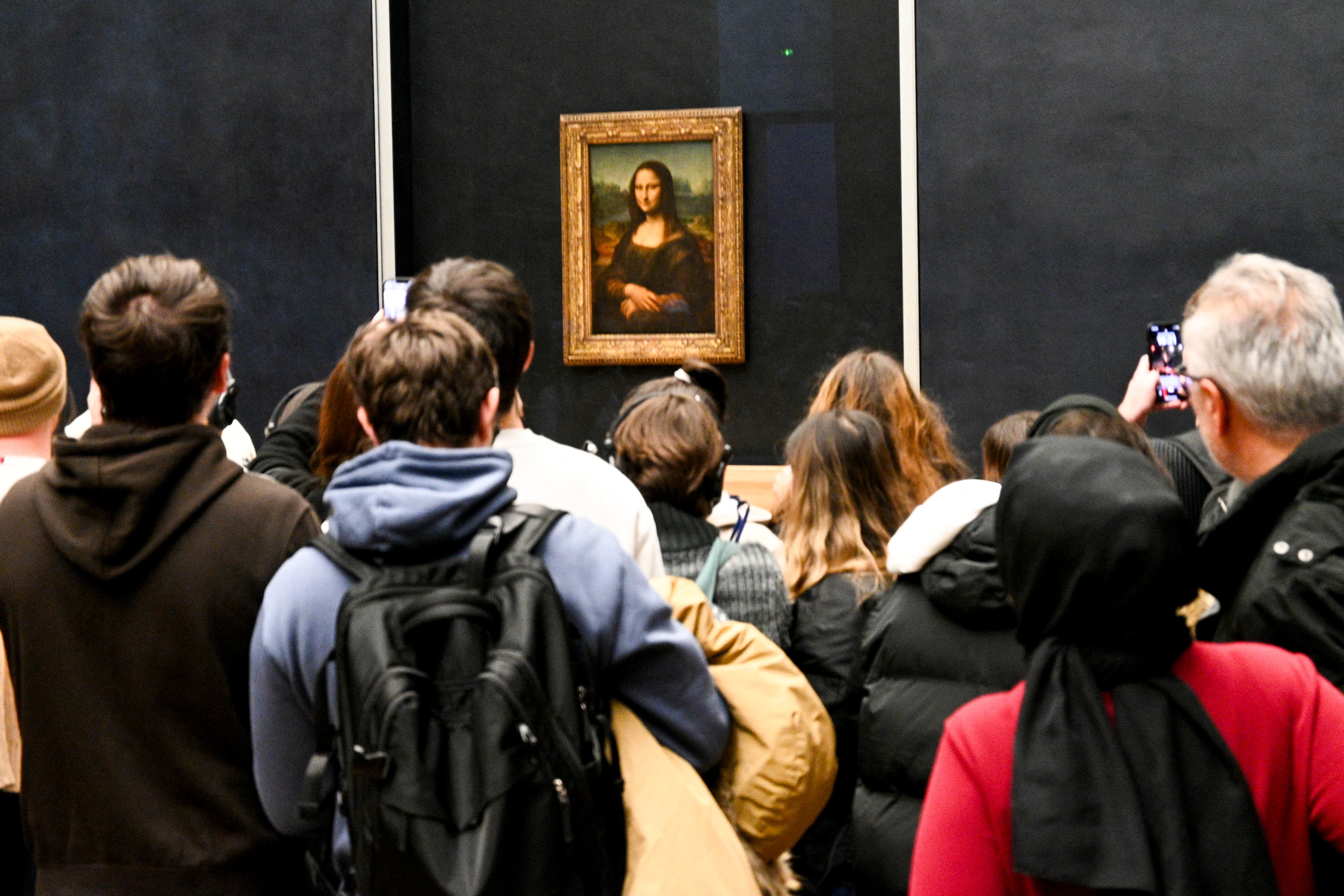 Un Louvre en crisis y envejecido se prepara para su modernización