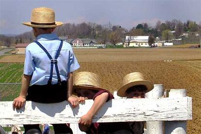 Niños <i>amish</i> en Lancaster County, a menos de cien kilómetros de Filadelfia, en Estados Unidos.