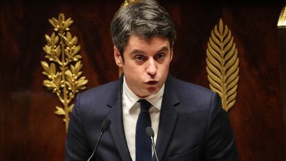 El primer ministro francés, Gabriel Attal, durante el debate sobre el acuerdo de seguridad con Ucrania, este martes en la Asamblea Nacional en París.