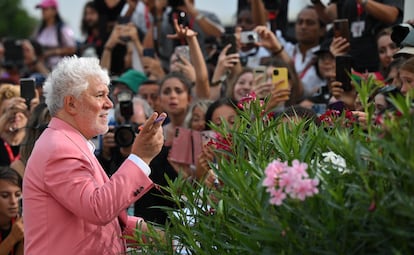 El cineasta español Pedro Almodóvar, en el estreno de su película ‘La habitación de al lado’ en el festival de Venecia.