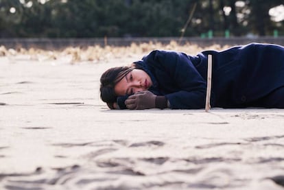 Kim Min-hee, en 'En la playa sola de noche'.