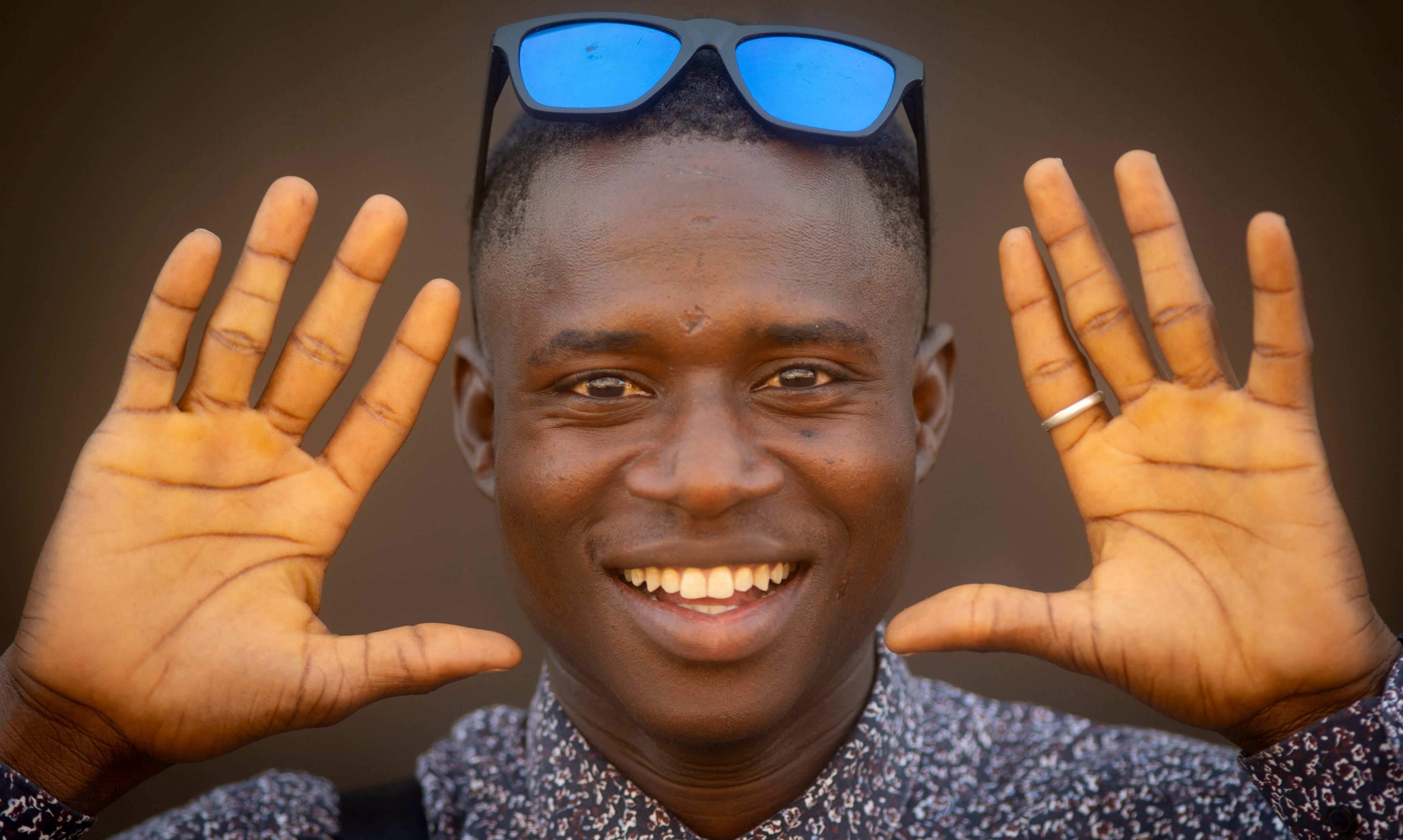 Мигрант из Мали ждет решения по запросу на убежище в Испании