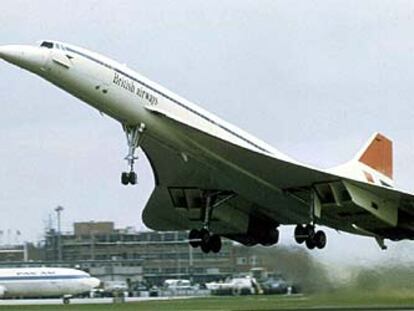 En la imagen, el último vuelo del Concorde parte de Nueva York con destino Londres.
