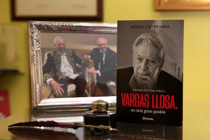 La biografía de Mario Vargas Llosa, de Pedro Cateriano. 