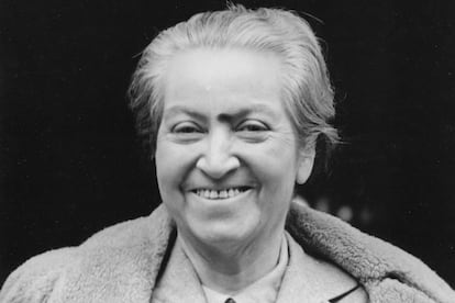 Gabriela Mistral in London, in February 1946.