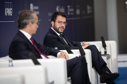 El presidente del Círculo de Economía, Javier Faus, y el presidente de la Generalitat, Pere Aragonès, en un acto reciente.
