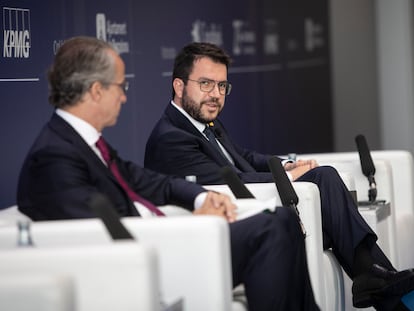El presidente del Círculo de Economía, Javier Faus, y el presidente de la Generalitat, Pere Aragonès, en un acto reciente.