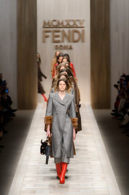 Fendi RF17 1055