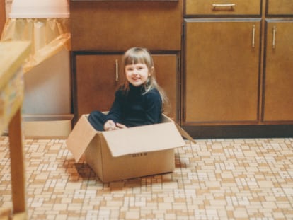 Chicas nostálgicas, pero lo justo: por qué la nostalgia jamás podrá ser feminista