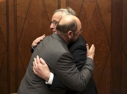 Encuentro entre Martin Shulz y Jean-Claude Juncker.