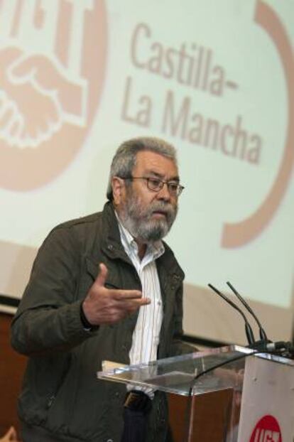 El secretario general de UGT, Cándido Méndez, interviene durante la clausura del VI Congreso Regional de Castilla-La Mancha, hoy en Toledo.