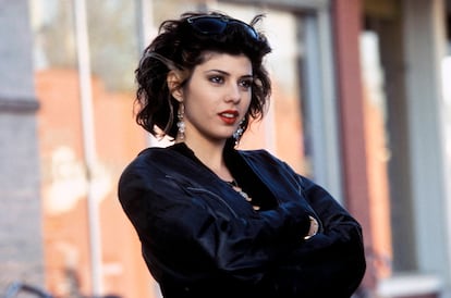 Marisa Tomei en una escena de ‘Mi primo Vinny’, película que le valió el controvertido Oscar y cuyo vestuario ha trascendido el paso del tiempo.