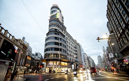 Vista del edificio Carrión, uno de los más conocidos de la Gran Vía.