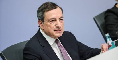 El presidente del Banco Central Europeo, Mario Draghi, durante una rueda de prensa del consejo de gobierno en Fr&aacute;ncfort. 