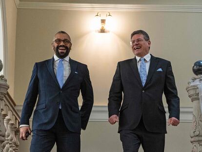 James Cleverly y Maros Sefcovic