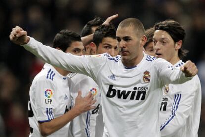 Benzema celebra su gol al Mallorca.