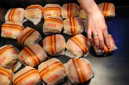 Góvor ha explicado que las hamburgueserías mantendrán el interior de los locales de McDonald's pero no habrá referencia alguna a su antiguo nombre.