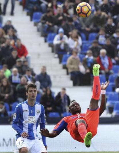 Chilena de Wakaso en el partido contra el Leganés.