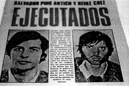 Página del periódico &#39;El Caso&#39;, de marzo de 1974, que da cuenta de las ejecuciones de Puig Antich y Heinz Ches.