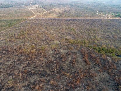 Uma das áreas afetadas pelas queimadas no Estado de Mato Grosso. A insinuação feita por Bolsonaro de que ONGs podem estar por trás dos incêndios ocorreu pouco depois de uma espessa camada de fuligem e fumaça oriunda da Amazônia escurecer o céu em São Paulo.