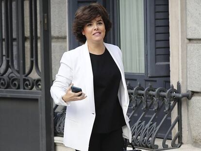 Soraya Sáenz de Santamaría, a la seva arribada al Congrés dels Diputats, durant la moció de censura del PSOE.