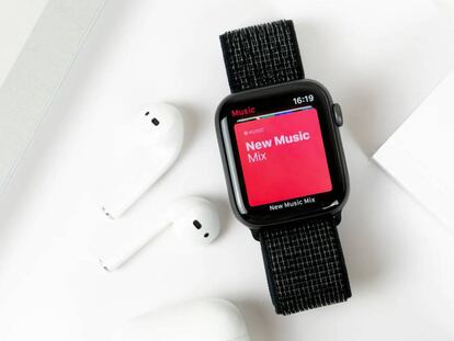 Cómo conectar tus Airpods a tu Apple Watch para escuchar música o llamar