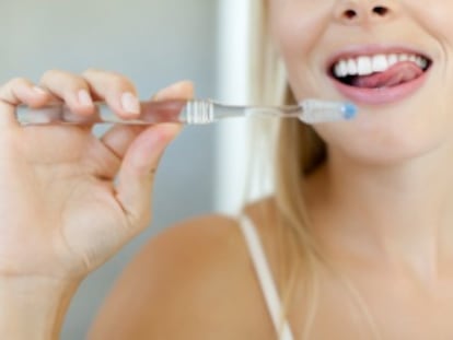 Pasos para recuperar el brillo dental y su esmalte blanco