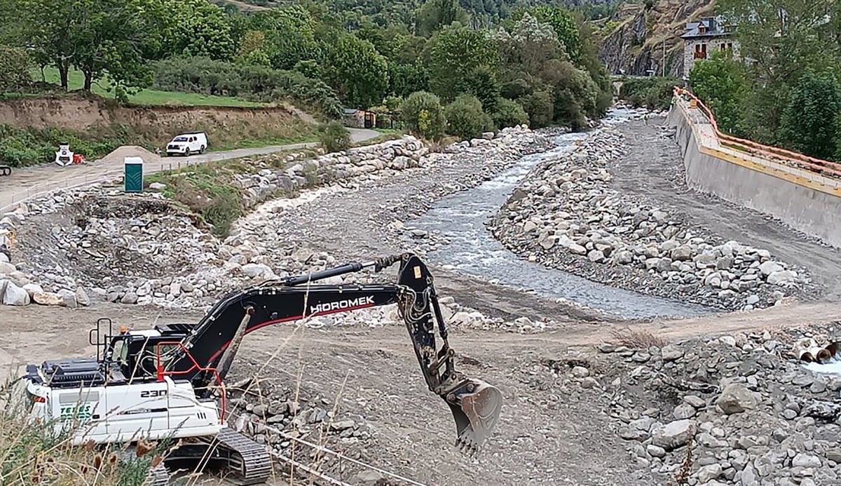 El juez tumba la aprobación de la telecabina de Benasque a Cerler con las obras en marcha