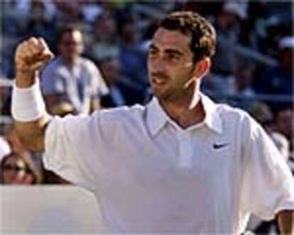 Costa muestra su alegría tras vencer a Goran Ivanisevic.